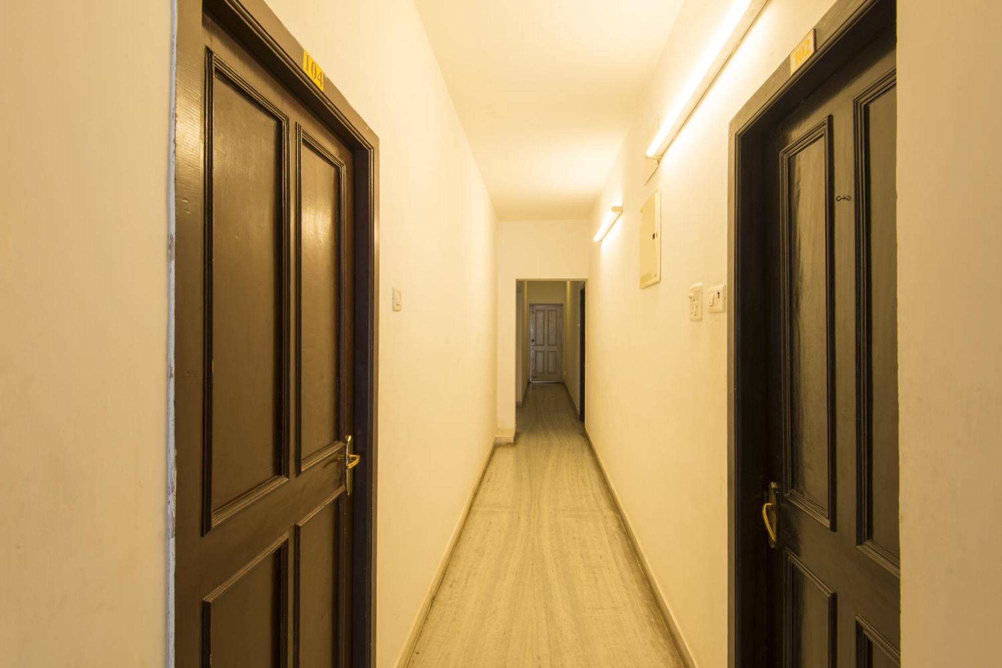Hotel Fabexpress Shyleeniwas Ii T Nagar