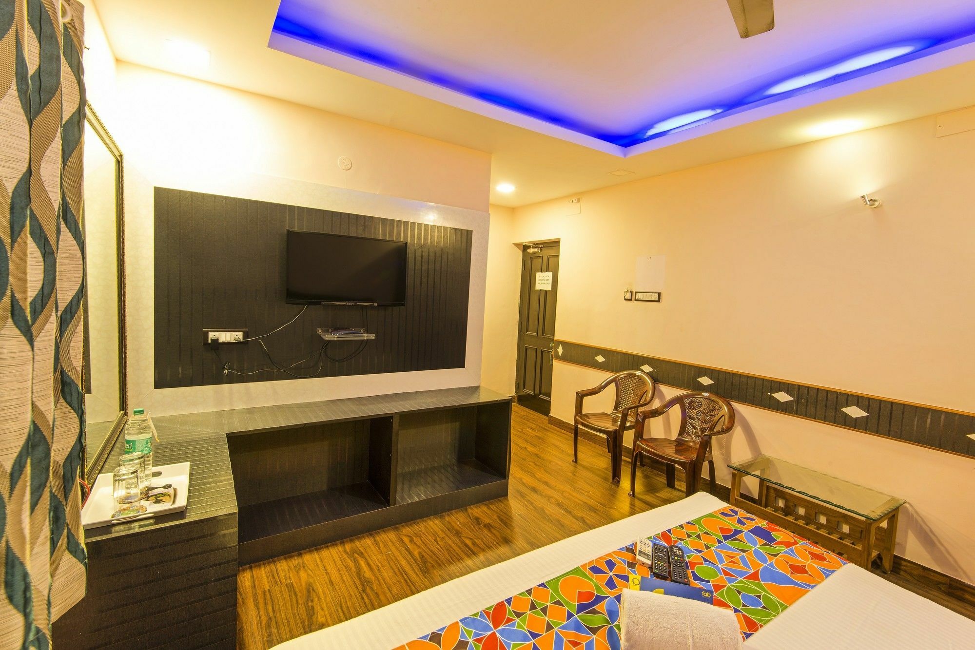 Fabexpress Shyleeniwas Ii T Nagar Hotel Chennai